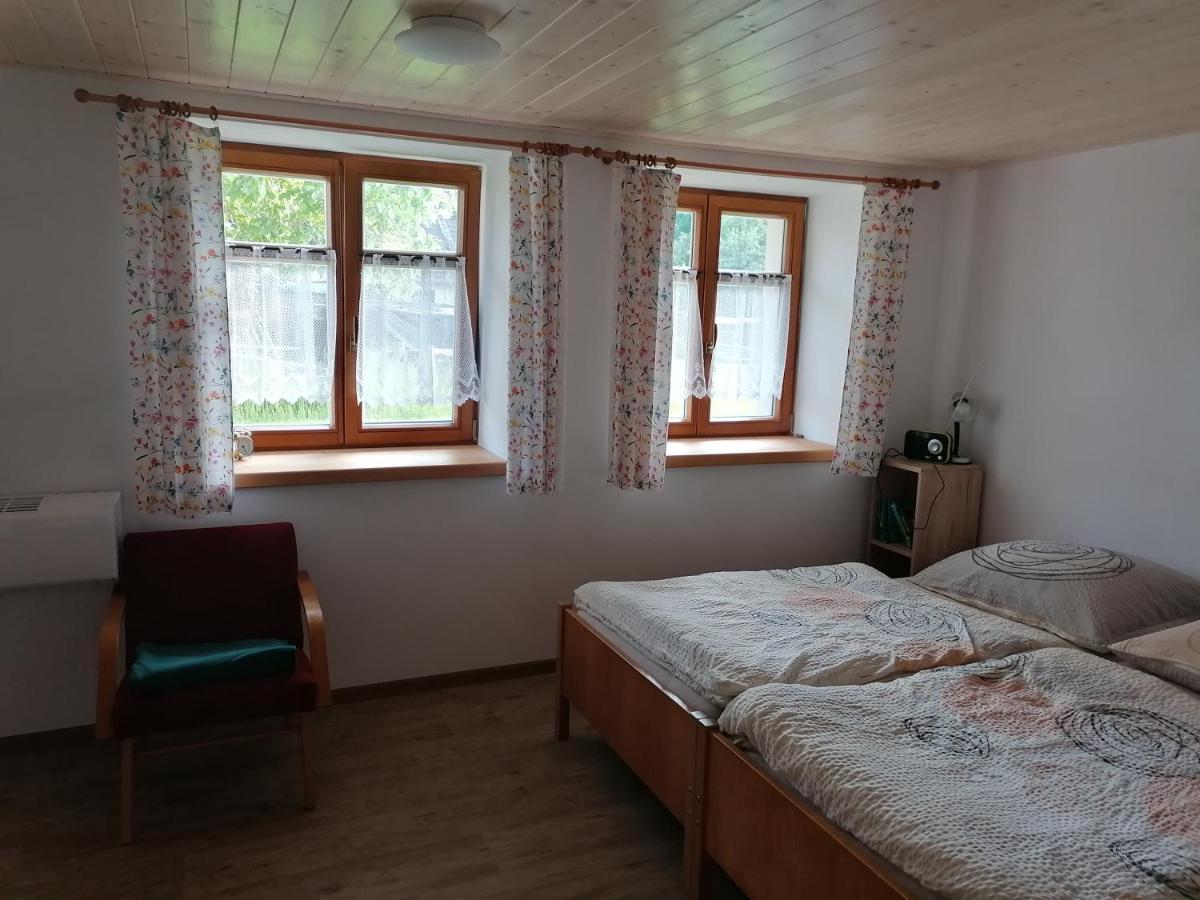 Apartmán na statku Jílovice Esterno foto